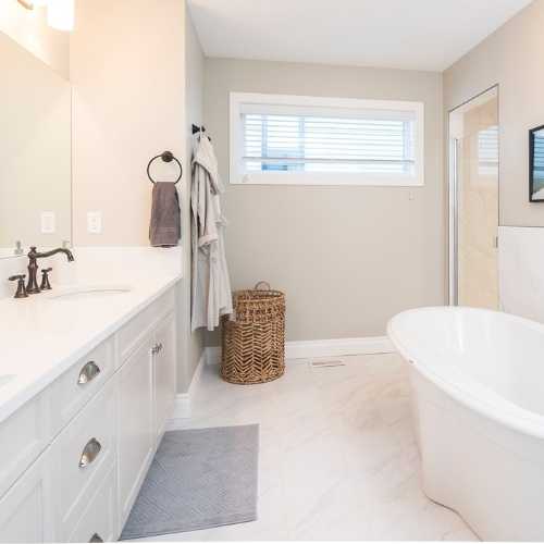 bathroom-remodeling-smr-construction